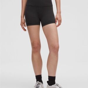 Lululemon wunder train high-rise shorts